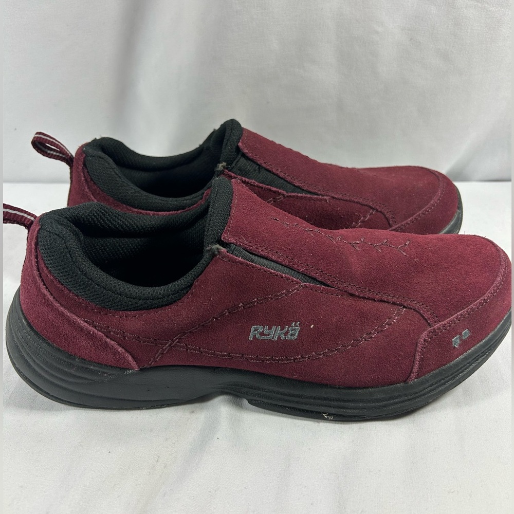 Ryka Women's Slip On Suede Hiking Shoe Size 8.5 Burgundy Outdoor
